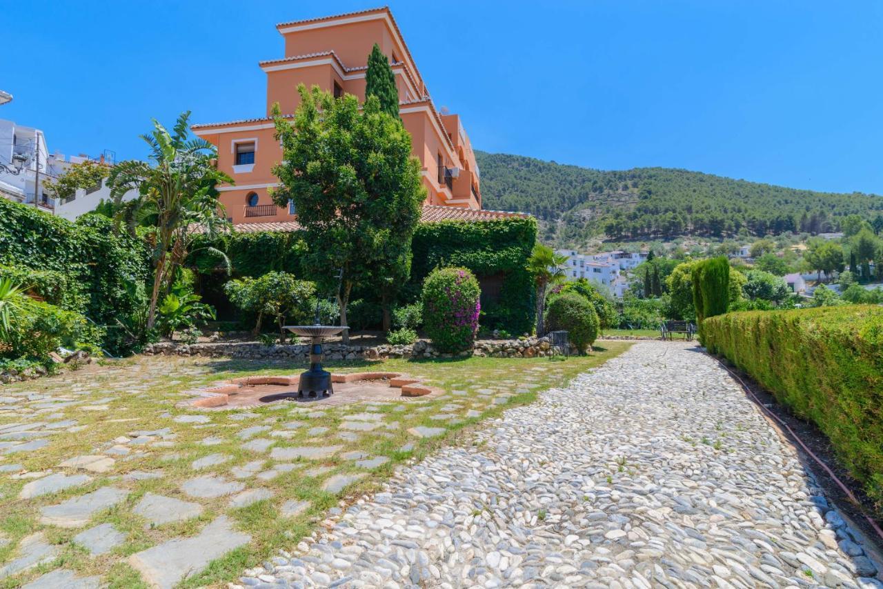 Hotel Rural Sierra Tejeda Alcaucin Exterior photo