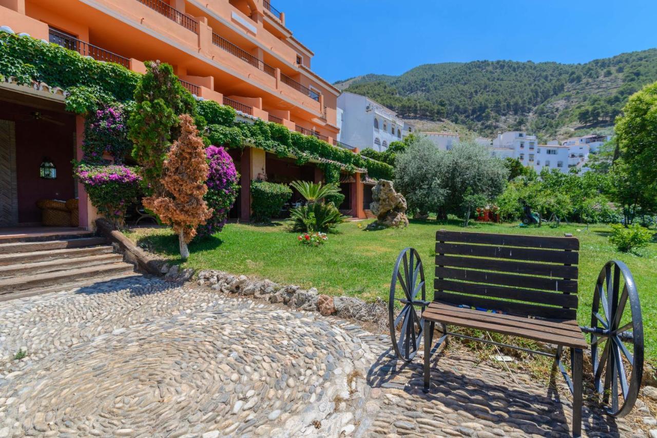 Hotel Rural Sierra Tejeda Alcaucin Exterior photo